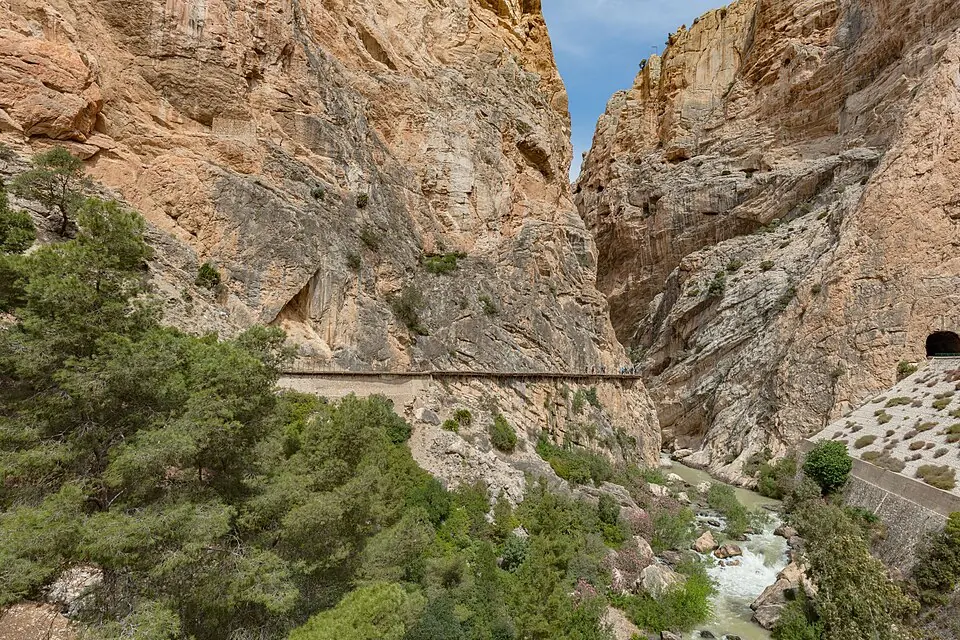 Las pasarelas del Caminito del Rey en el Desfiladero de los Gaitanes.