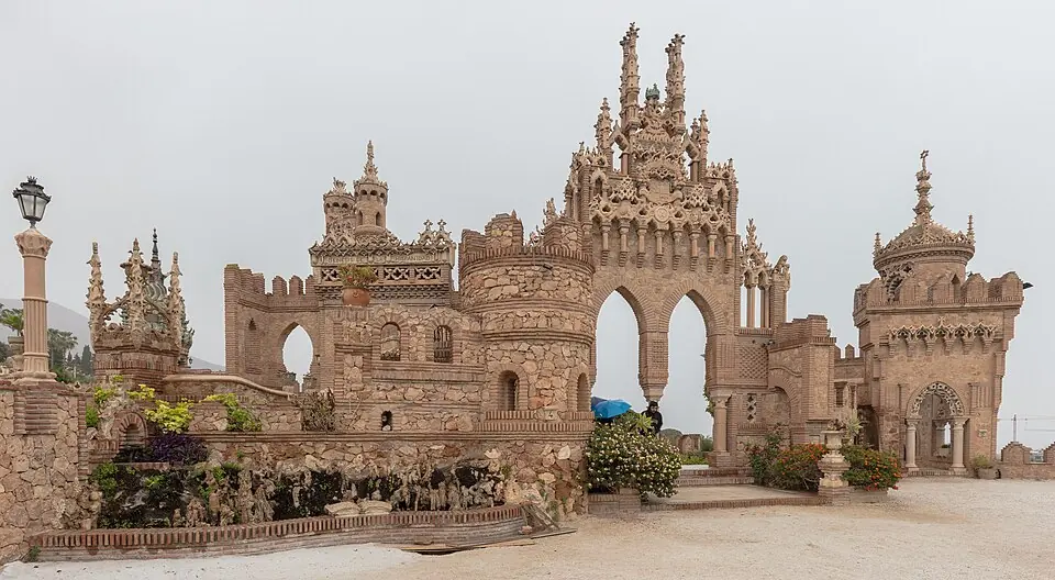 El castillo de Colomares, homenaje a Cristóbal Colón construido en el siglo XX.
