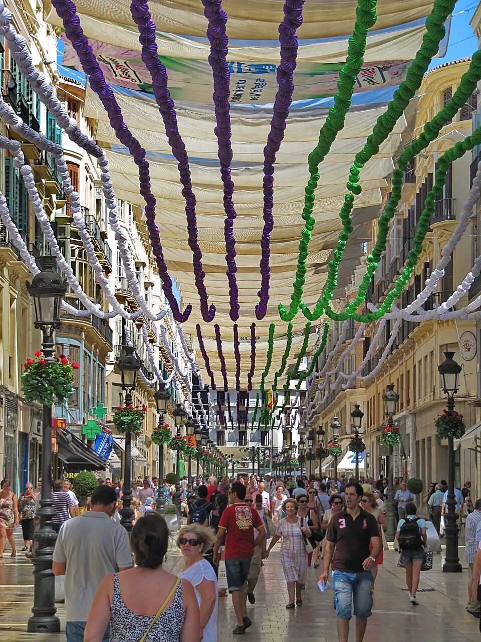 Feria de día en el centro de Málaga.
