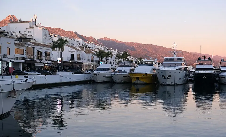 Puerto Banús, el puerto deportivo de lujo de Marbella.