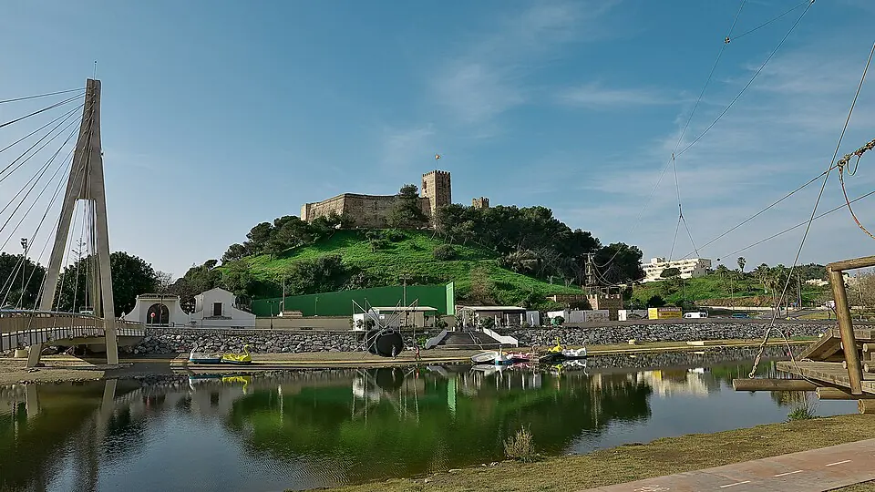 El castillo Sohail, junto a la desembocadura del río Fuengirola.