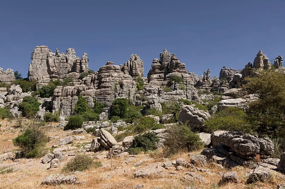 Las formaciones de roca caliza de El Torcal de Antequera.
